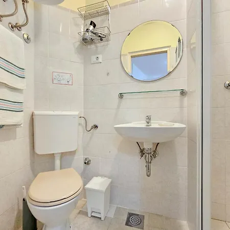 Apartamento Margarita 1 *